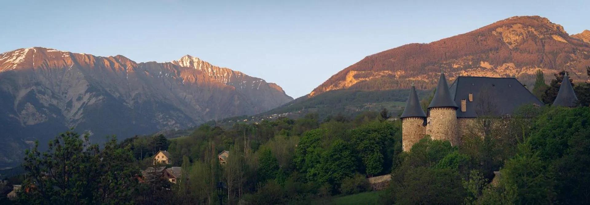 Chateau De Picomtal Crots 0*,  France