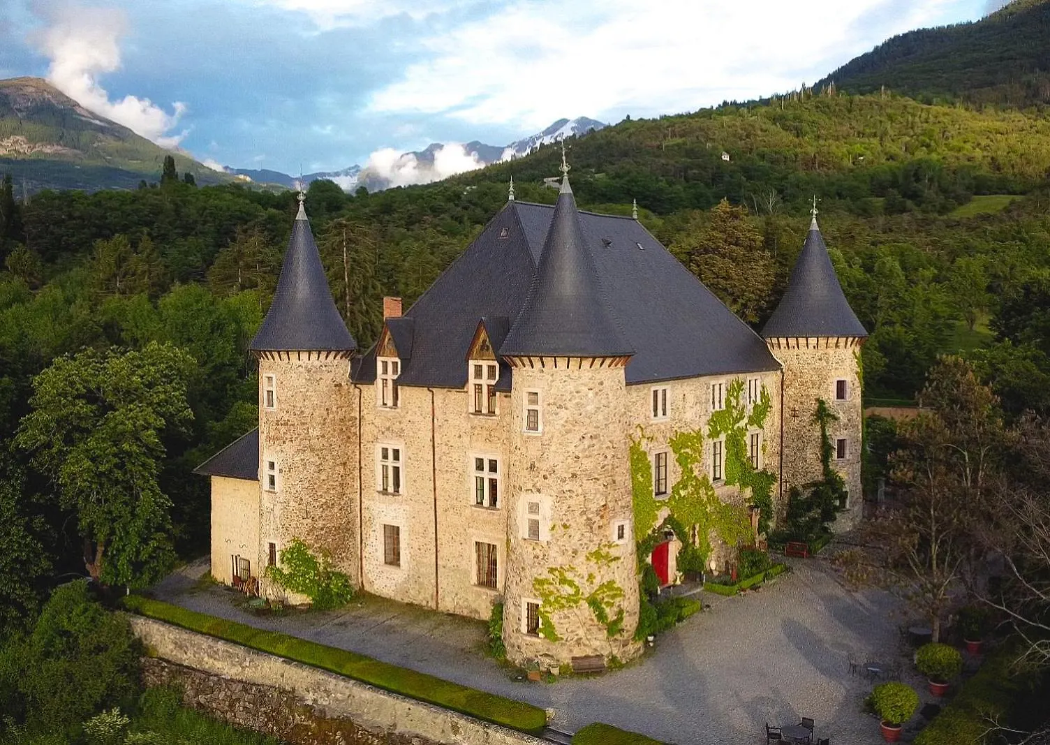 Chateau De Picomtal Crots 0*,  Francia