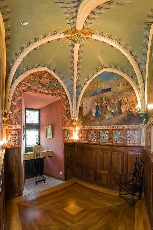 Chateau De Picomtal Crots 0*,  Francia
