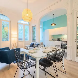 https://apt-3-bedroom-duplex-city-center.lillehotels.org