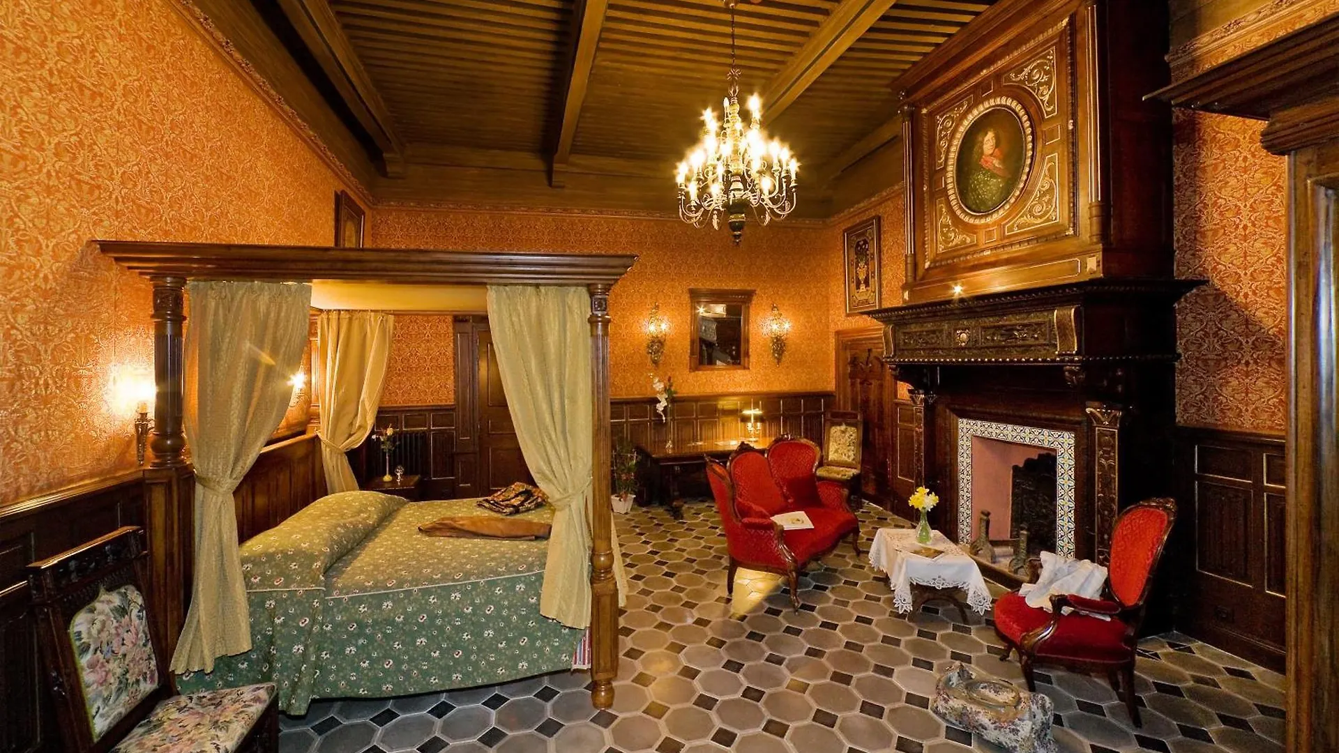 Chateau De Picomtal Crots Hotel